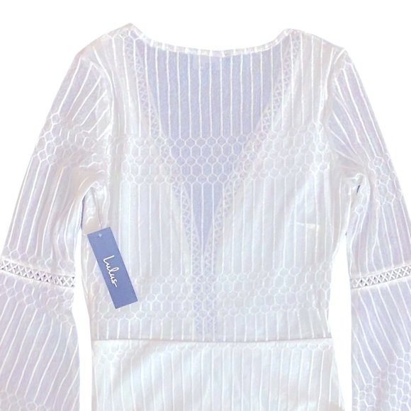 NWT Gorgeous white lace deep V Lulu’s bodysuit - Picture 5 of 5